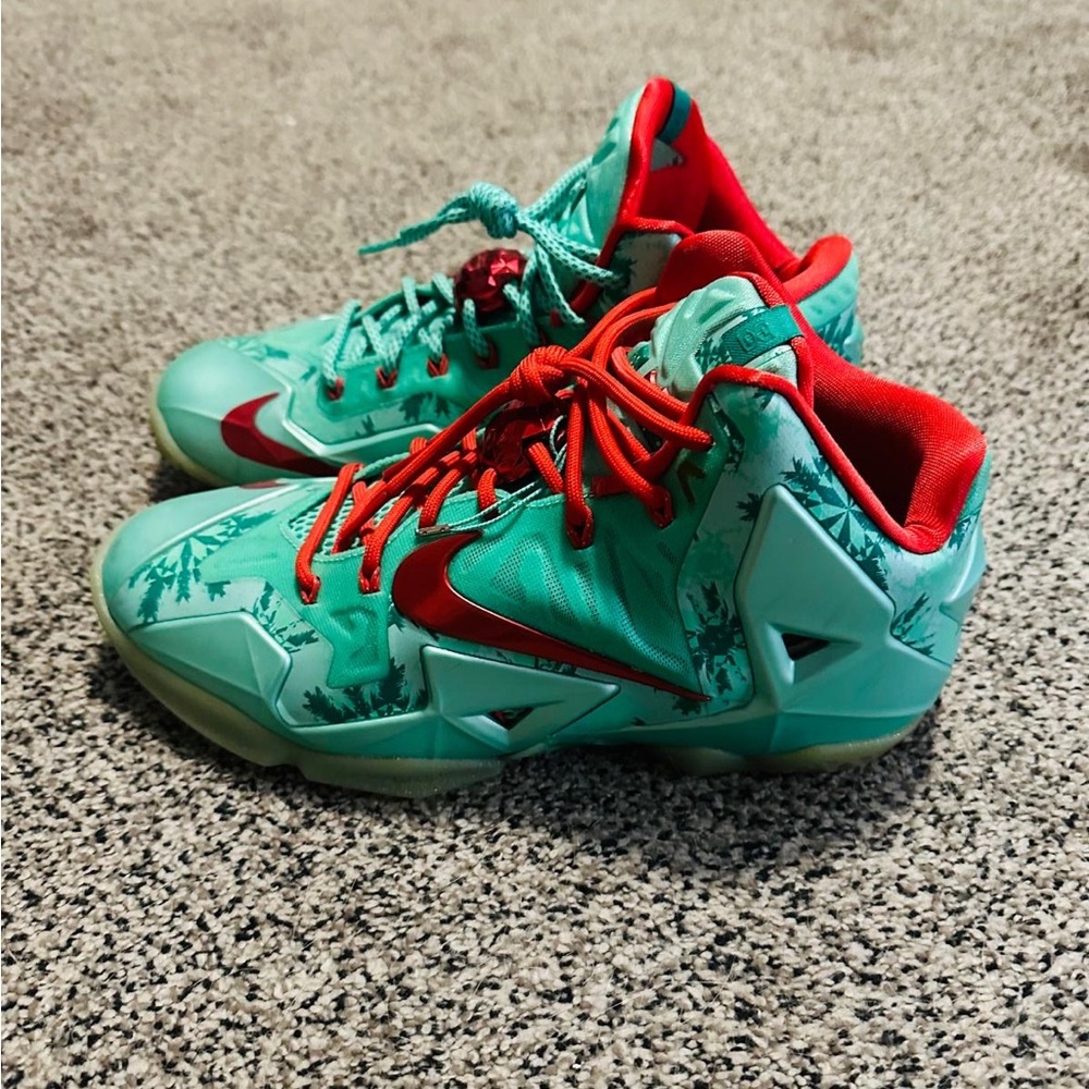 Christmas Lebron 11’s size 9